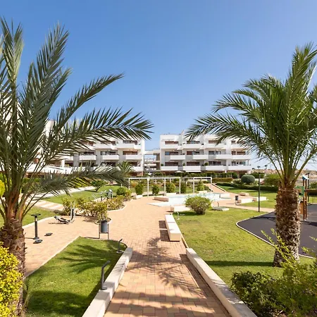 Lomas Premium Seaview 아파트